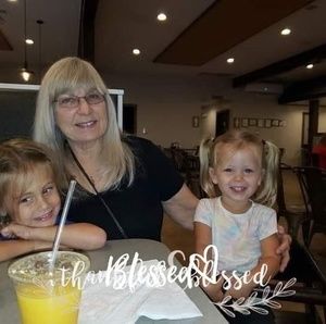 Meet your Posher, Cindy